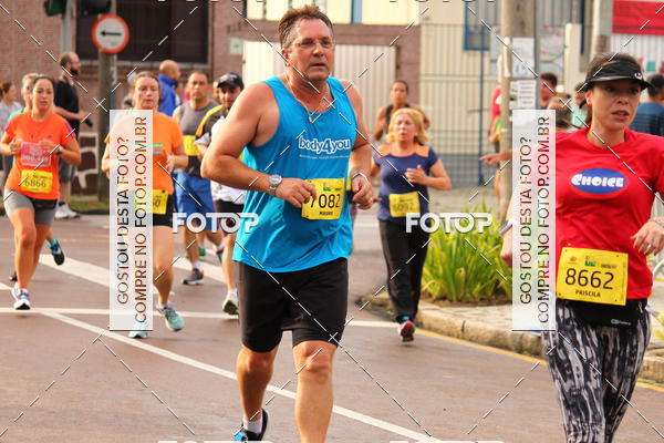 Buy your photos of the eventCircuito de Corridas de Rua Curitiba 2017 - 4� etapa on Fotop