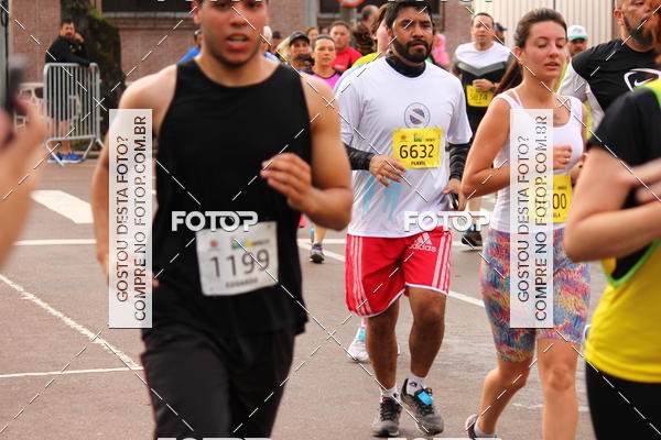 Buy your photos of the eventCircuito de Corridas de Rua Curitiba 2017 - 4� etapa on Fotop