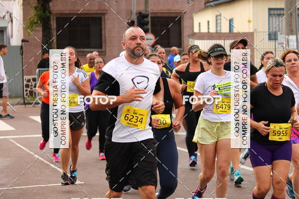 Buy your photos of the eventCircuito de Corridas de Rua Curitiba 2017 - 4� etapa on Fotop