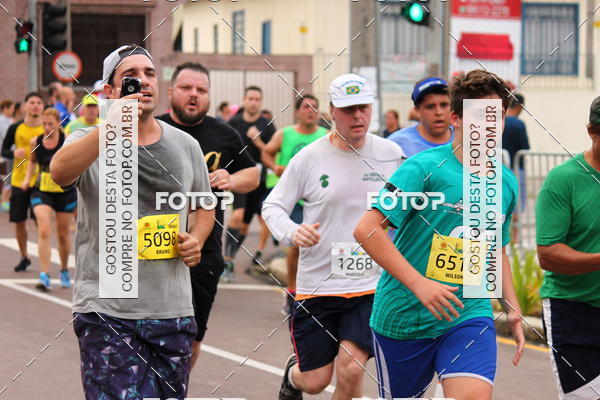 Buy your photos of the eventCircuito de Corridas de Rua Curitiba 2017 - 4� etapa on Fotop