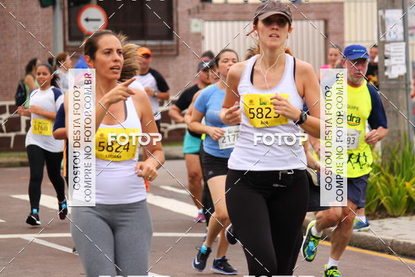 Buy your photos of the eventCircuito de Corridas de Rua Curitiba 2017 - 4 etapa on Fotop