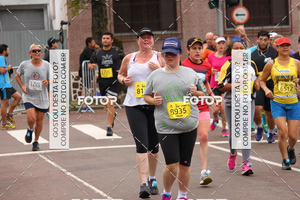 Buy your photos of the eventCircuito de Corridas de Rua Curitiba 2017 - 4 etapa on Fotop