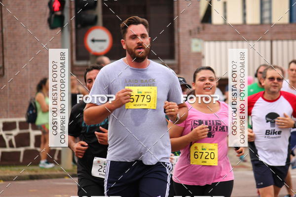 Buy your photos of the eventCircuito de Corridas de Rua Curitiba 2017 - 4� etapa on Fotop