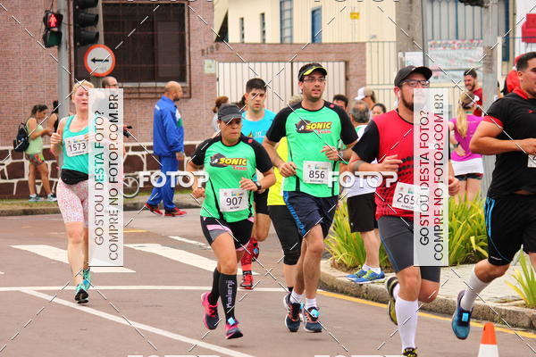 Buy your photos of the eventCircuito de Corridas de Rua Curitiba 2017 - 4 etapa on Fotop