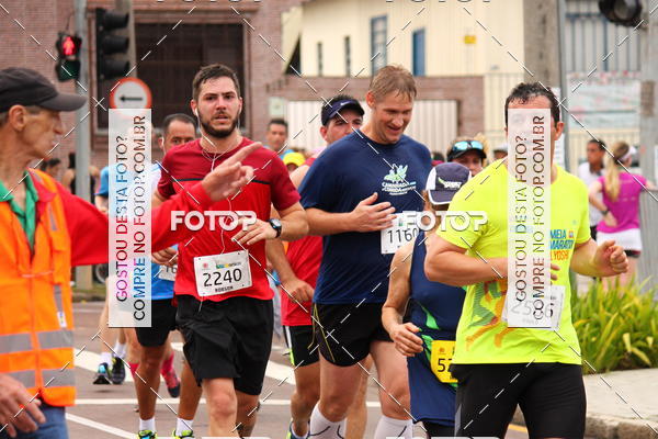 Buy your photos of the eventCircuito de Corridas de Rua Curitiba 2017 - 4 etapa on Fotop