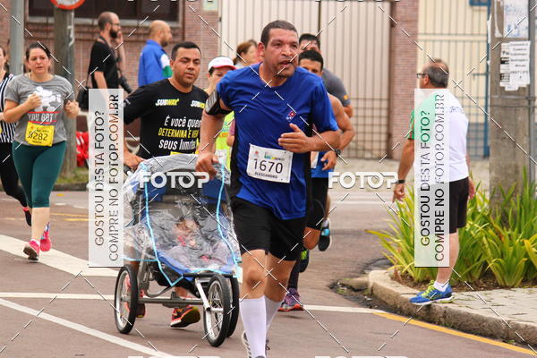 Buy your photos of the eventCircuito de Corridas de Rua Curitiba 2017 - 4 etapa on Fotop