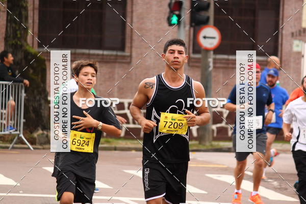 Buy your photos of the eventCircuito de Corridas de Rua Curitiba 2017 - 4 etapa on Fotop