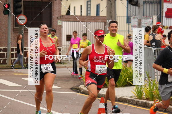 Buy your photos of the eventCircuito de Corridas de Rua Curitiba 2017 - 4 etapa on Fotop