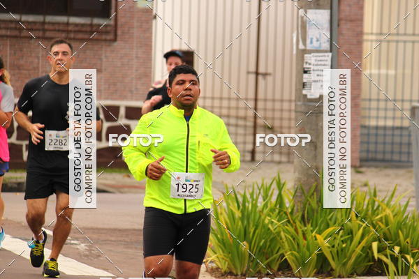 Buy your photos of the eventCircuito de Corridas de Rua Curitiba 2017 - 4� etapa on Fotop