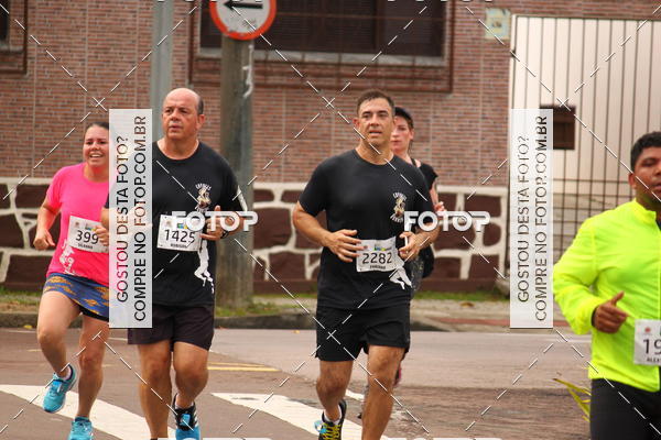 Buy your photos of the eventCircuito de Corridas de Rua Curitiba 2017 - 4� etapa on Fotop