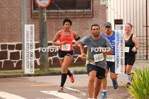 Buy your photos of the eventCircuito de Corridas de Rua Curitiba 2017 - 4� etapa on Fotop