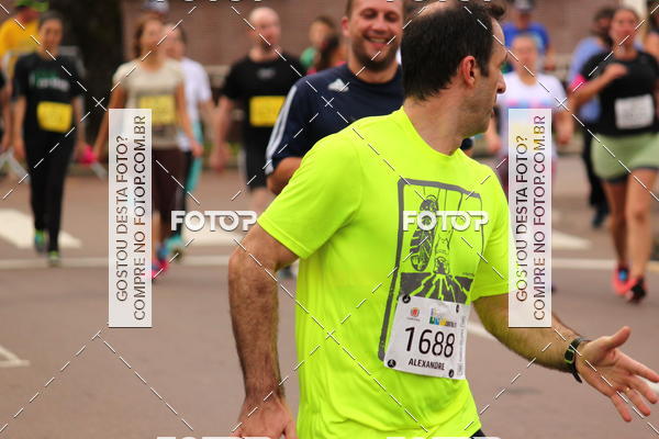 Buy your photos of the eventCircuito de Corridas de Rua Curitiba 2017 - 4 etapa on Fotop