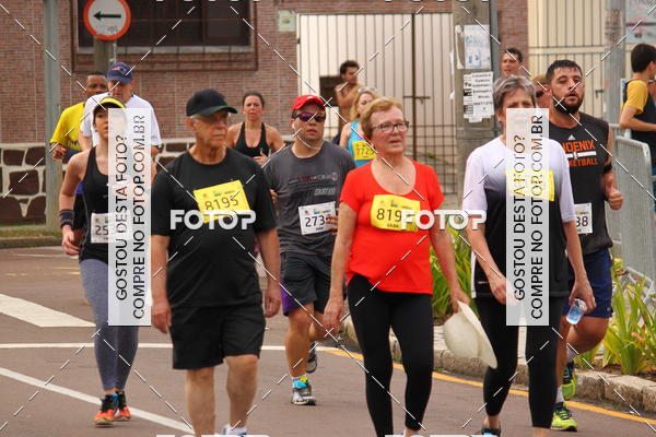 Buy your photos of the eventCircuito de Corridas de Rua Curitiba 2017 - 4 etapa on Fotop