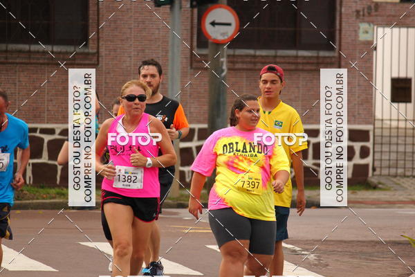 Buy your photos of the eventCircuito de Corridas de Rua Curitiba 2017 - 4� etapa on Fotop