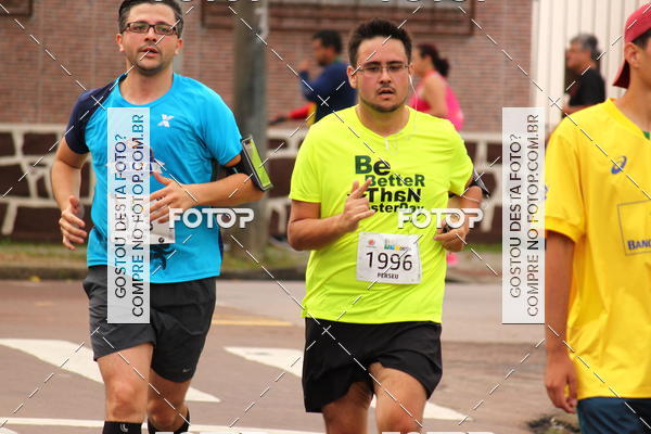 Buy your photos of the eventCircuito de Corridas de Rua Curitiba 2017 - 4 etapa on Fotop