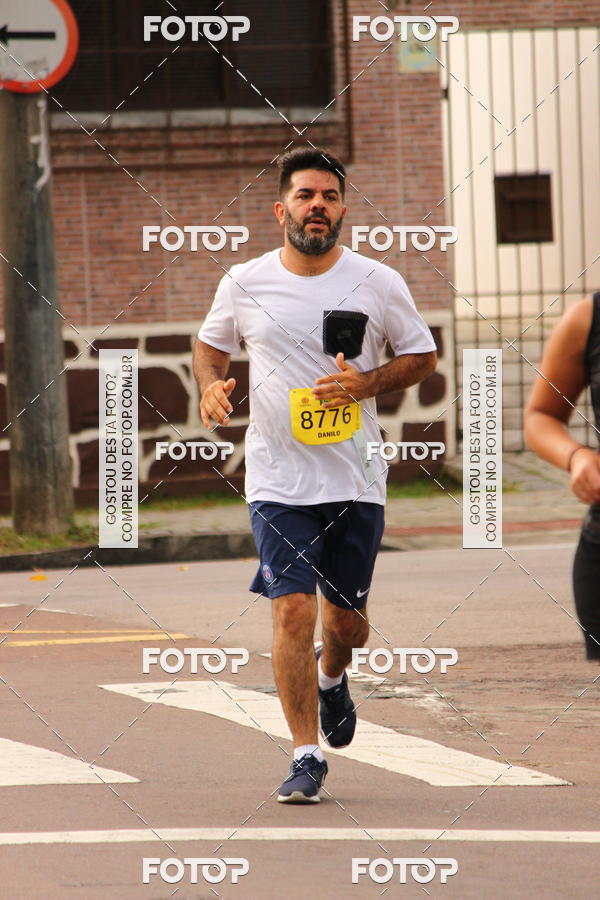 Buy your photos of the eventCircuito de Corridas de Rua Curitiba 2017 - 4� etapa on Fotop