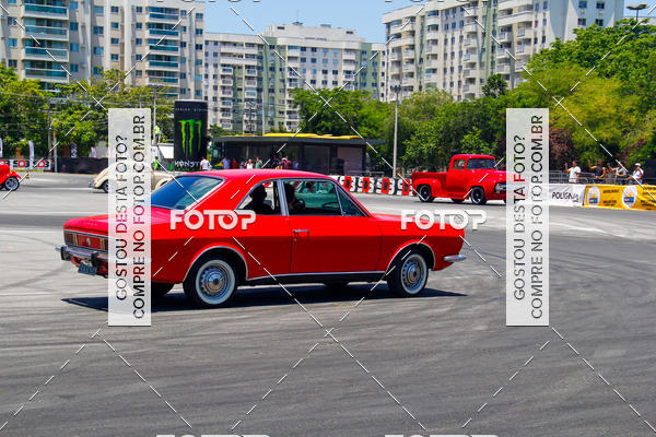 Buy your photos of the eventSuper Drif Brasil - Desfile de Carros on Fotop