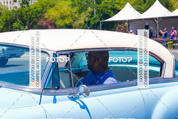 Buy your photos of the eventSuper Drif Brasil - Desfile de Carros on Fotop