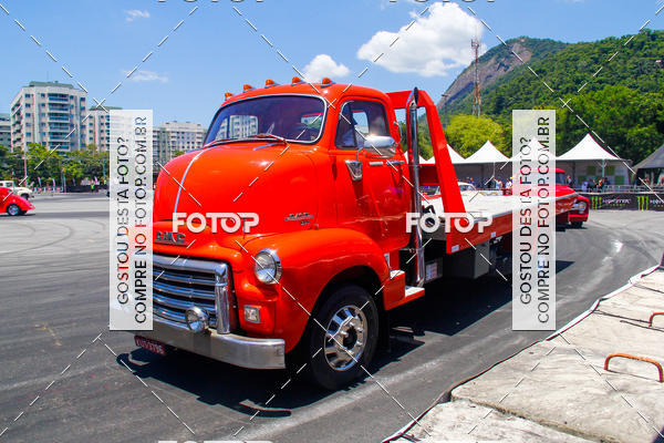 Buy your photos of the eventSuper Drif Brasil - Desfile de Carros on Fotop