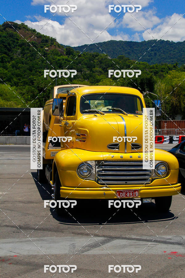 Buy your photos of the eventSuper Drif Brasil - Desfile de Carros on Fotop
