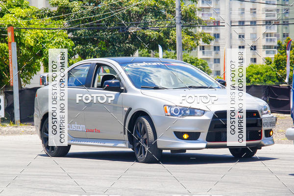 Buy your photos of the eventSuper Drif Brasil - Desfile de Carros on Fotop