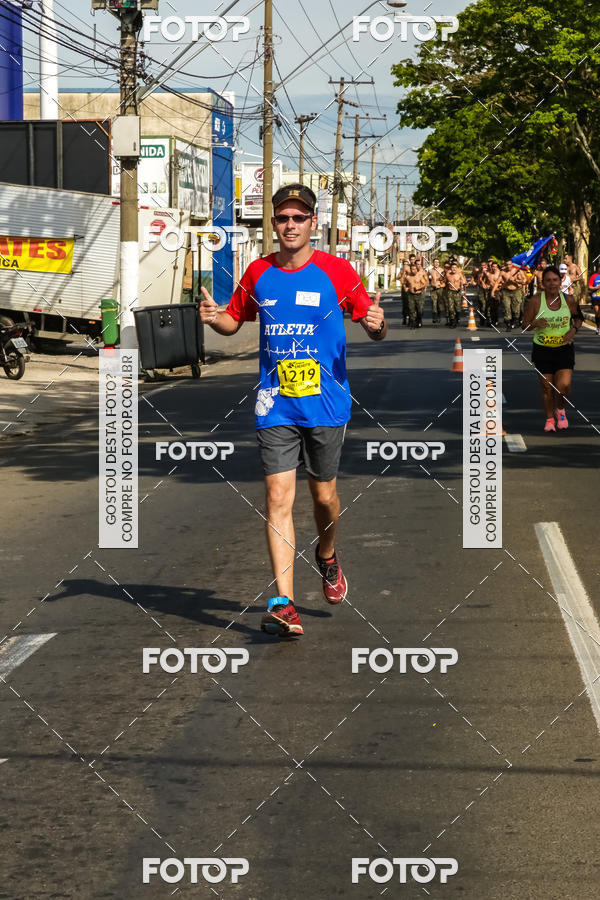 Buy your photos of the eventCorrida do Exrcito  - 100 Anos do Regimento Deodoro on Fotop