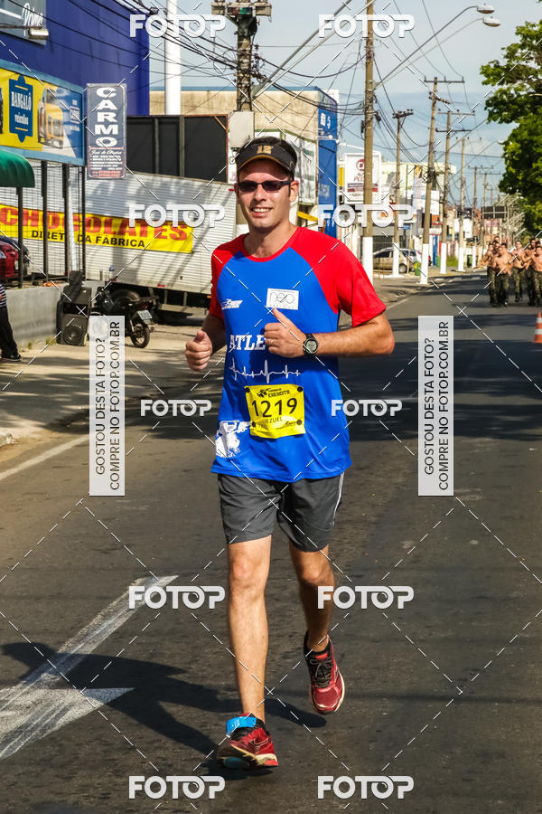 Buy your photos of the eventCorrida do Exrcito  - 100 Anos do Regimento Deodoro on Fotop