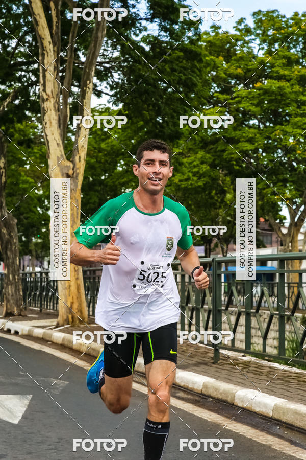 Buy your photos of the eventCorrida do Exrcito  - 100 Anos do Regimento Deodoro on Fotop