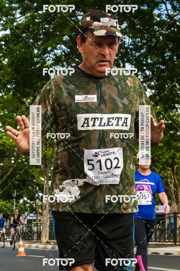 Buy your photos of the eventCorrida do Exrcito  - 100 Anos do Regimento Deodoro on Fotop
