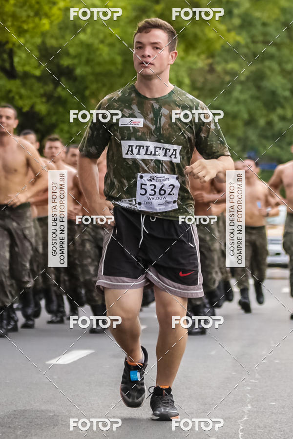 Buy your photos of the eventCorrida do Exrcito  - 100 Anos do Regimento Deodoro on Fotop