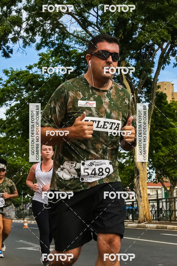 Buy your photos of the eventCorrida do Exrcito  - 100 Anos do Regimento Deodoro on Fotop