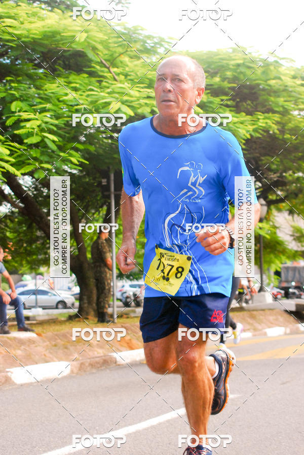 Buy your photos of the eventCorrida do Exrcito  - 100 Anos do Regimento Deodoro on Fotop