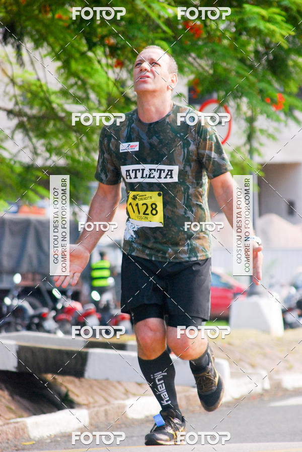 Buy your photos of the eventCorrida do Exrcito  - 100 Anos do Regimento Deodoro on Fotop