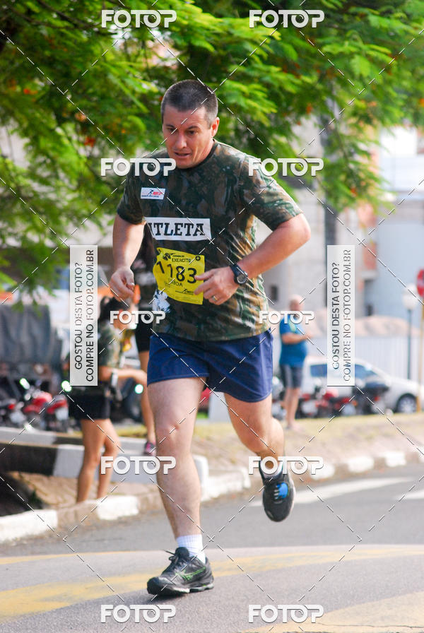 Buy your photos of the eventCorrida do Exrcito  - 100 Anos do Regimento Deodoro on Fotop
