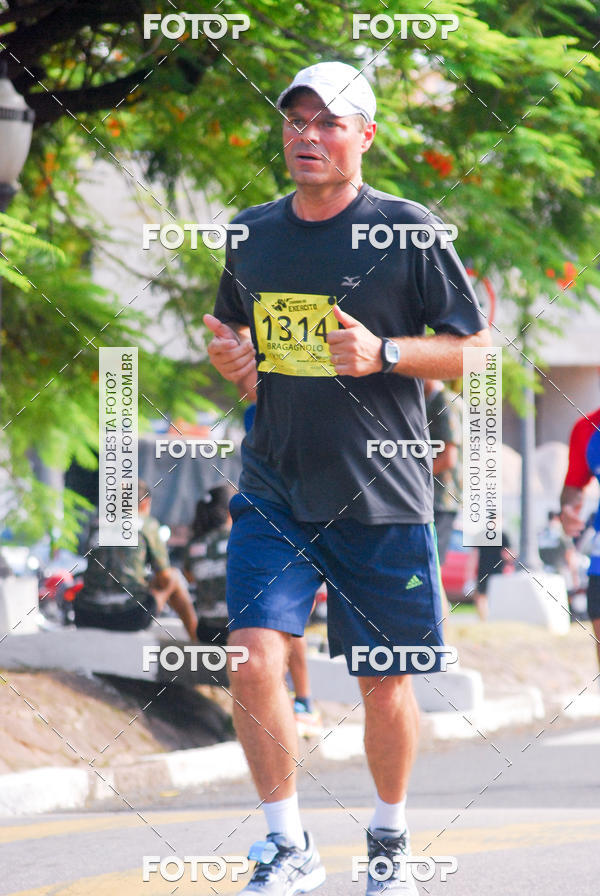 Buy your photos of the eventCorrida do Exrcito  - 100 Anos do Regimento Deodoro on Fotop