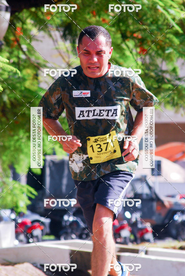 Buy your photos of the eventCorrida do Exrcito  - 100 Anos do Regimento Deodoro on Fotop