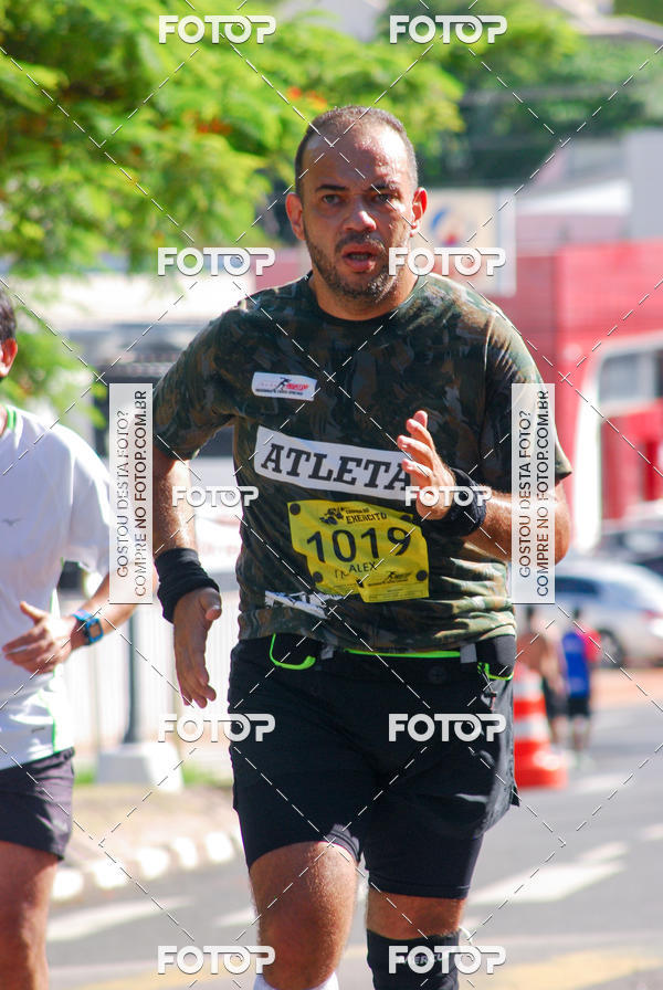 Buy your photos of the eventCorrida do Exrcito  - 100 Anos do Regimento Deodoro on Fotop