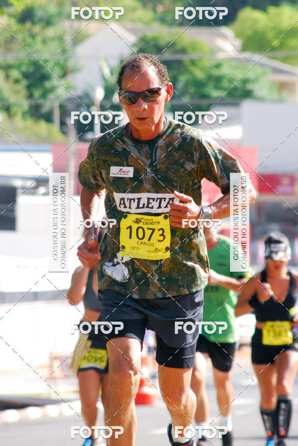 Buy your photos of the eventCorrida do Exrcito  - 100 Anos do Regimento Deodoro on Fotop