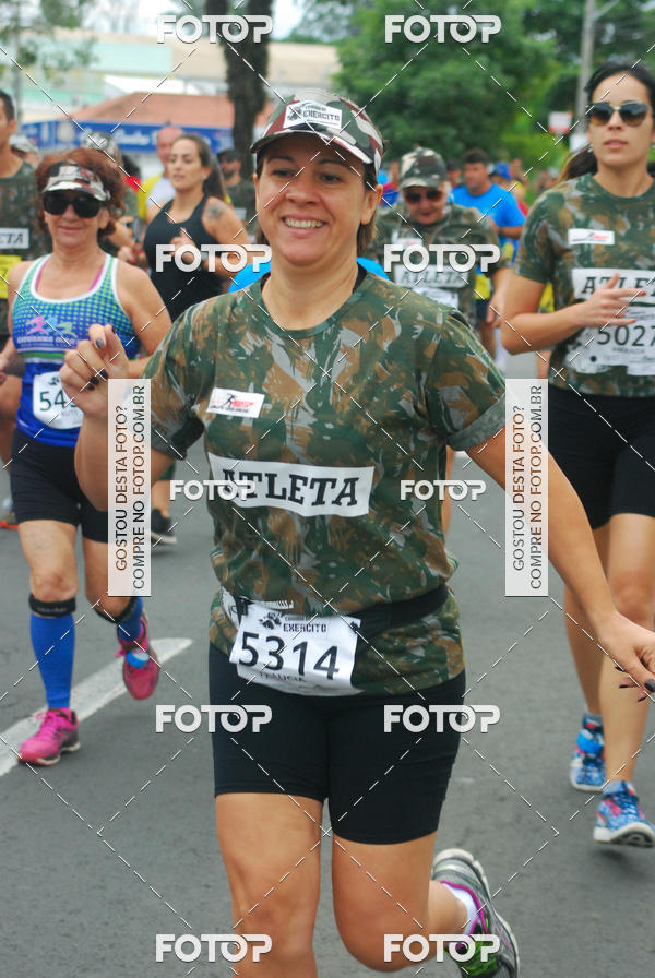 Buy your photos of the eventCorrida do Exrcito  - 100 Anos do Regimento Deodoro on Fotop