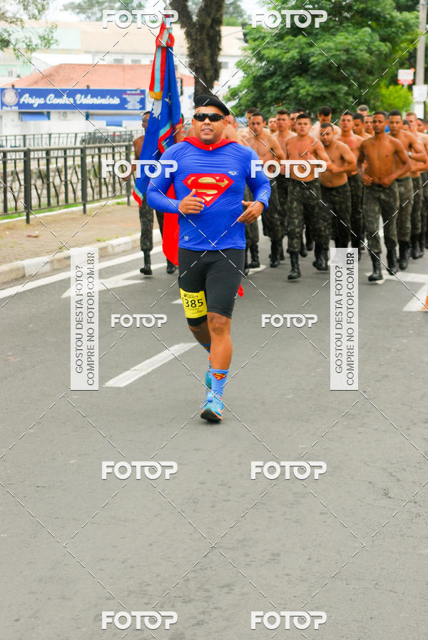 Buy your photos of the eventCorrida do Exrcito  - 100 Anos do Regimento Deodoro on Fotop