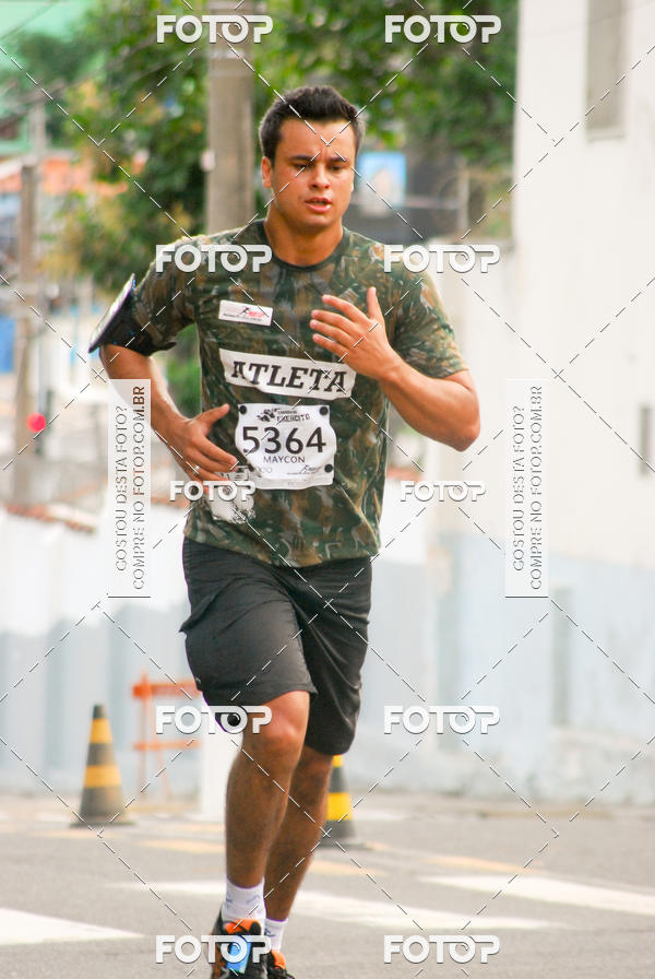 Buy your photos of the eventCorrida do Exrcito  - 100 Anos do Regimento Deodoro on Fotop