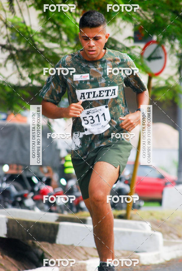 Buy your photos of the eventCorrida do Exrcito  - 100 Anos do Regimento Deodoro on Fotop