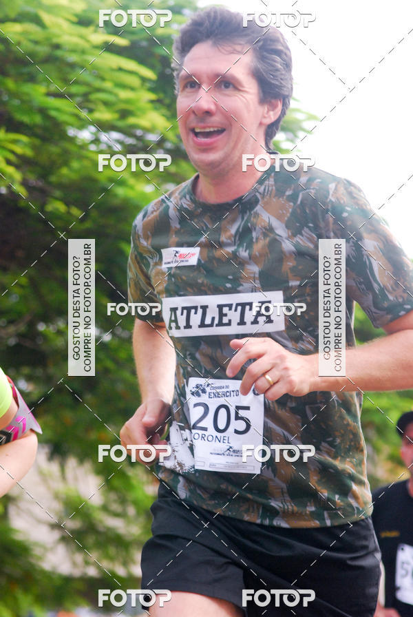 Buy your photos of the eventCorrida do Exrcito  - 100 Anos do Regimento Deodoro on Fotop