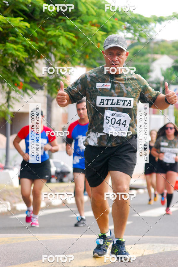 Buy your photos of the eventCorrida do Exrcito  - 100 Anos do Regimento Deodoro on Fotop