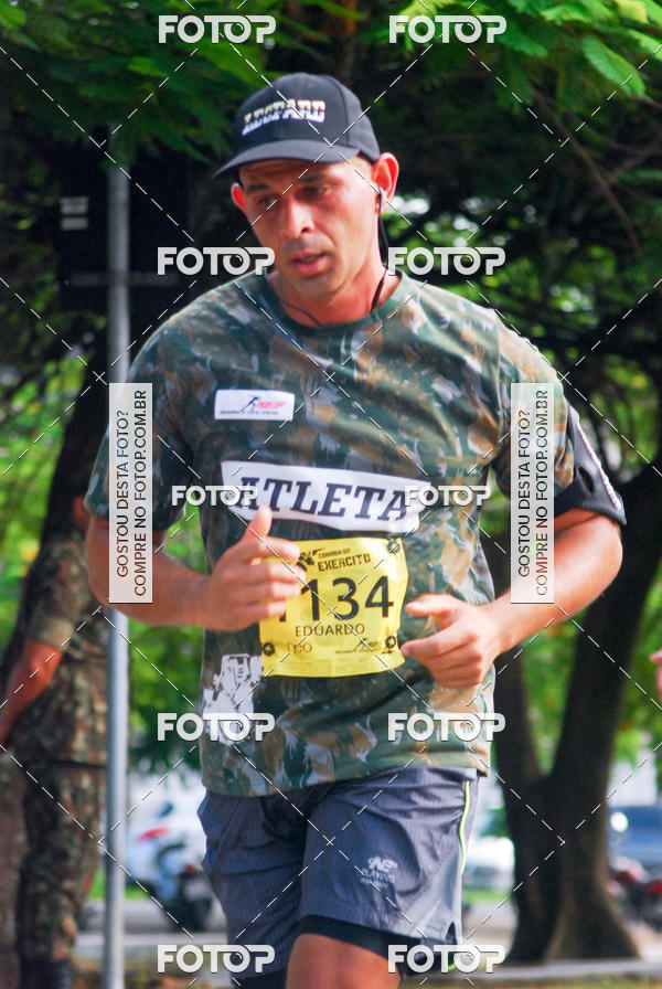 Buy your photos of the eventCorrida do Exrcito  - 100 Anos do Regimento Deodoro on Fotop