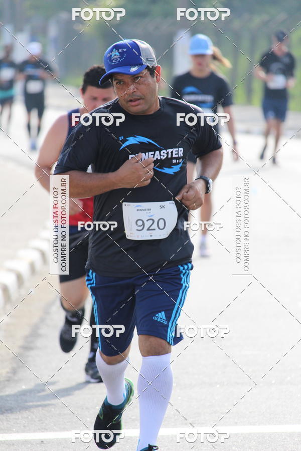 Buy your photos of the event1 RUNFASTER on Fotop
