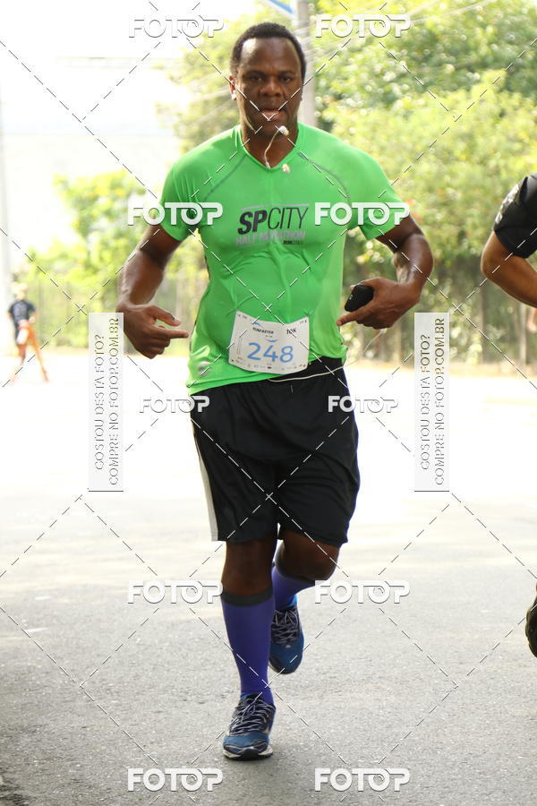 Buy your photos of the event1 RUNFASTER on Fotop