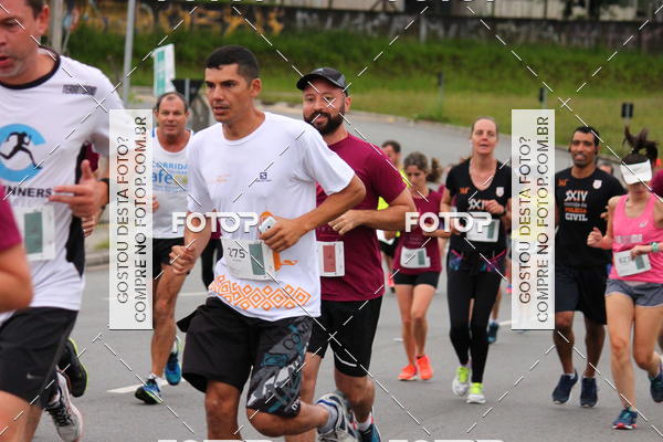 Buy your photos of the eventCorrida da Ponte 2018 on Fotop