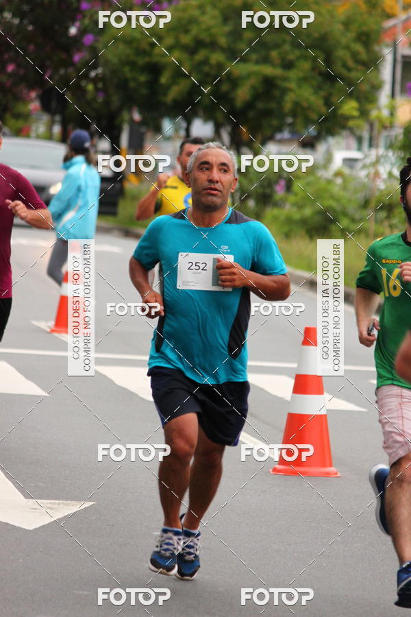 Buy your photos of the eventCorrida da Ponte 2018 on Fotop