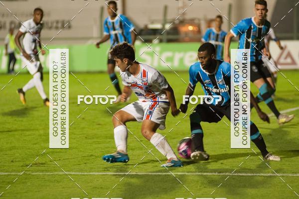 Buy your photos of the eventCopa S�o Paulo de Futebol Junior - Guarulhos x Gr�mio on Fotop